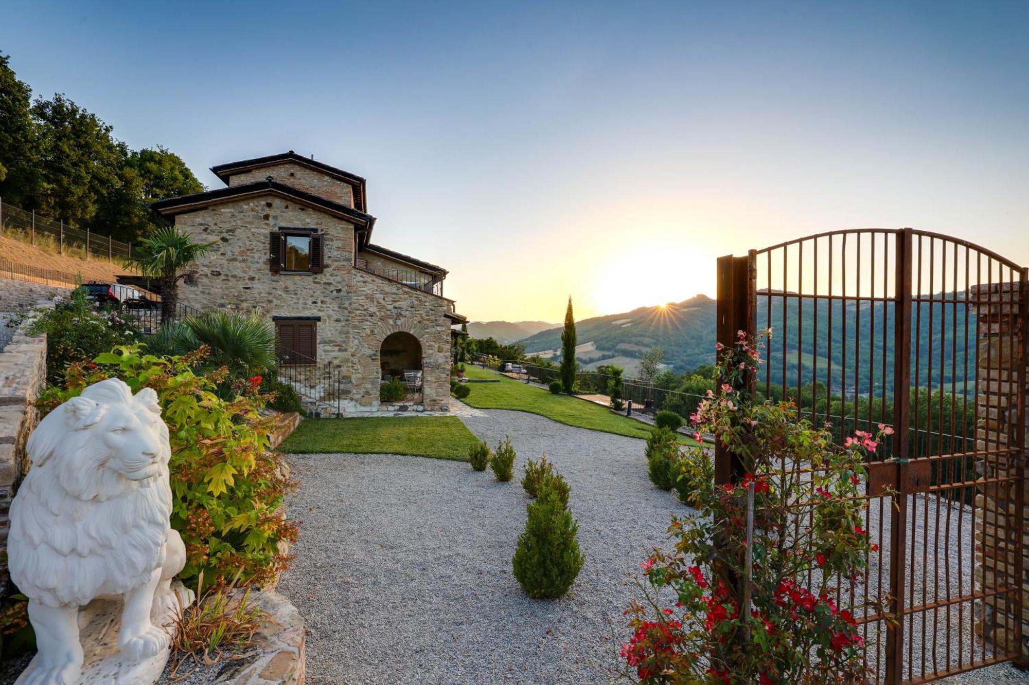 Villa Destino Italy, Umbria Tuscany Boarder Montone  Ngoại thất bức ảnh