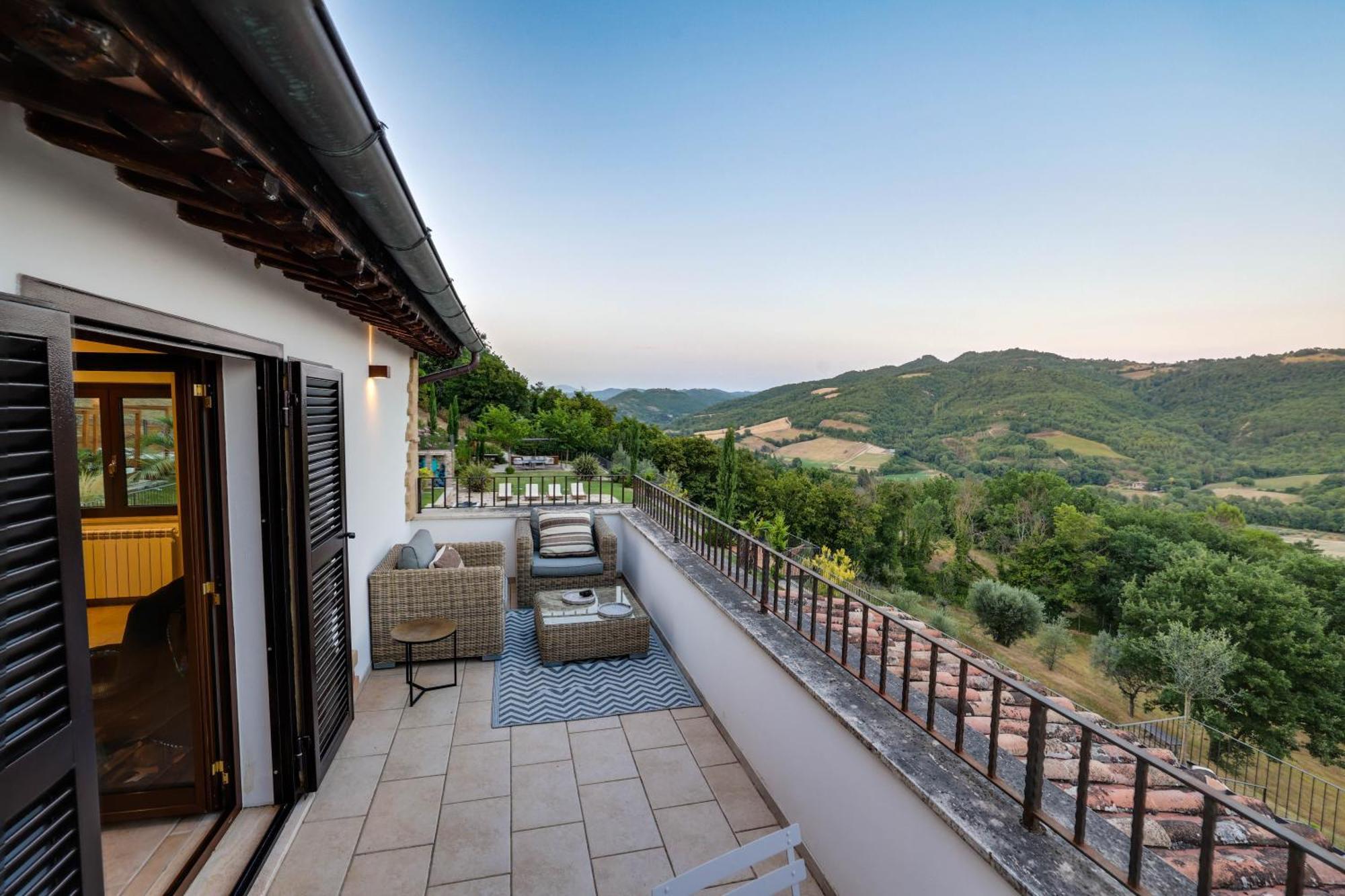 Villa Destino Italy, Umbria Tuscany Boarder Montone  Ngoại thất bức ảnh